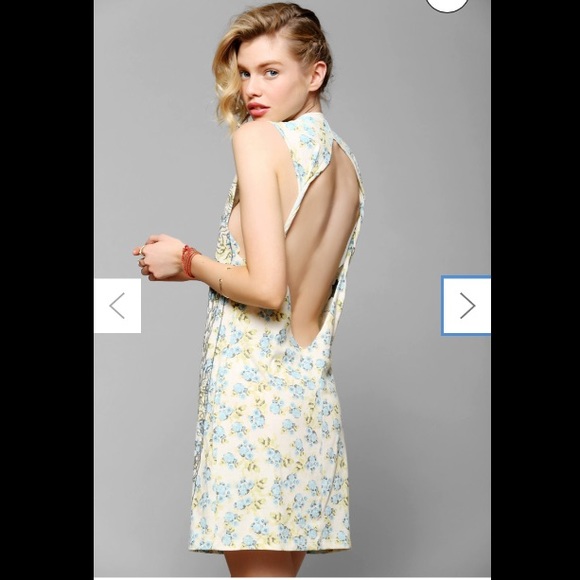 DOE Floral Tarot Dress | UO - Picture 3 of 7